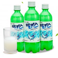 韩国进口饮料乐天苏打牛奶妙之吻酸奶味碳酸饮料汽水500ml